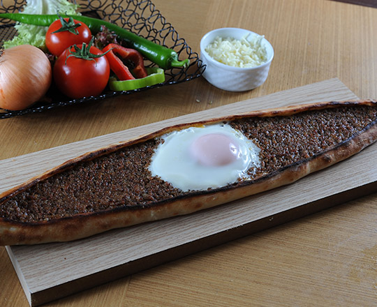 Karışık Güveç Pide (Pizza)